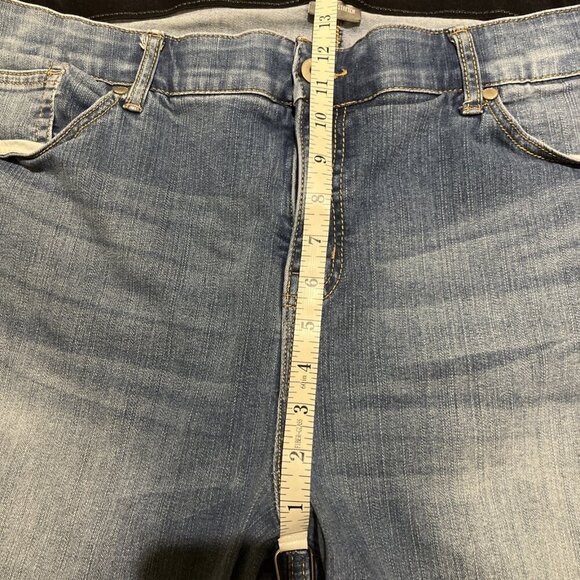 Torrid Jeans Women’s Size 26R Bombshell Skinny Premium‎ Stretch High Rise Denim - Picture 8 of 11